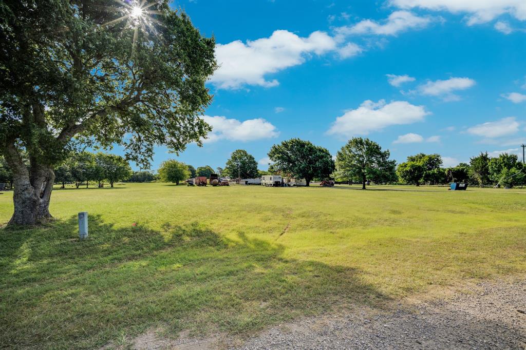2040 Highridge Lane