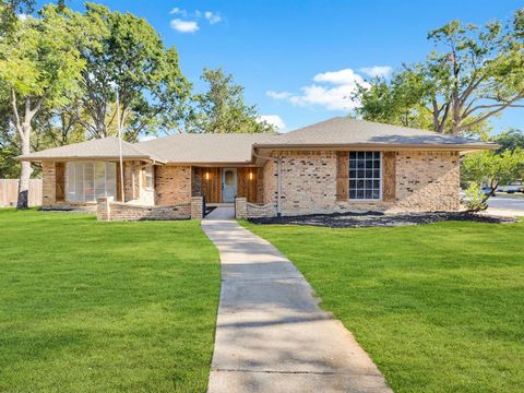 1009 Almond Court Mansfield TX 76063