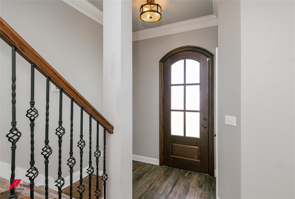 6899 White Tail Lane