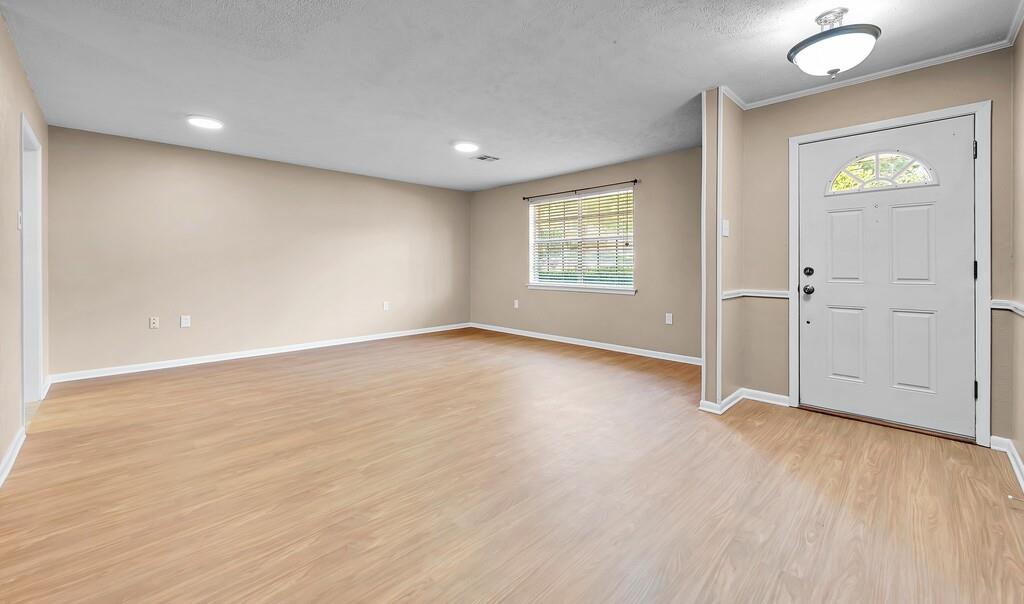 911 Fairway Road