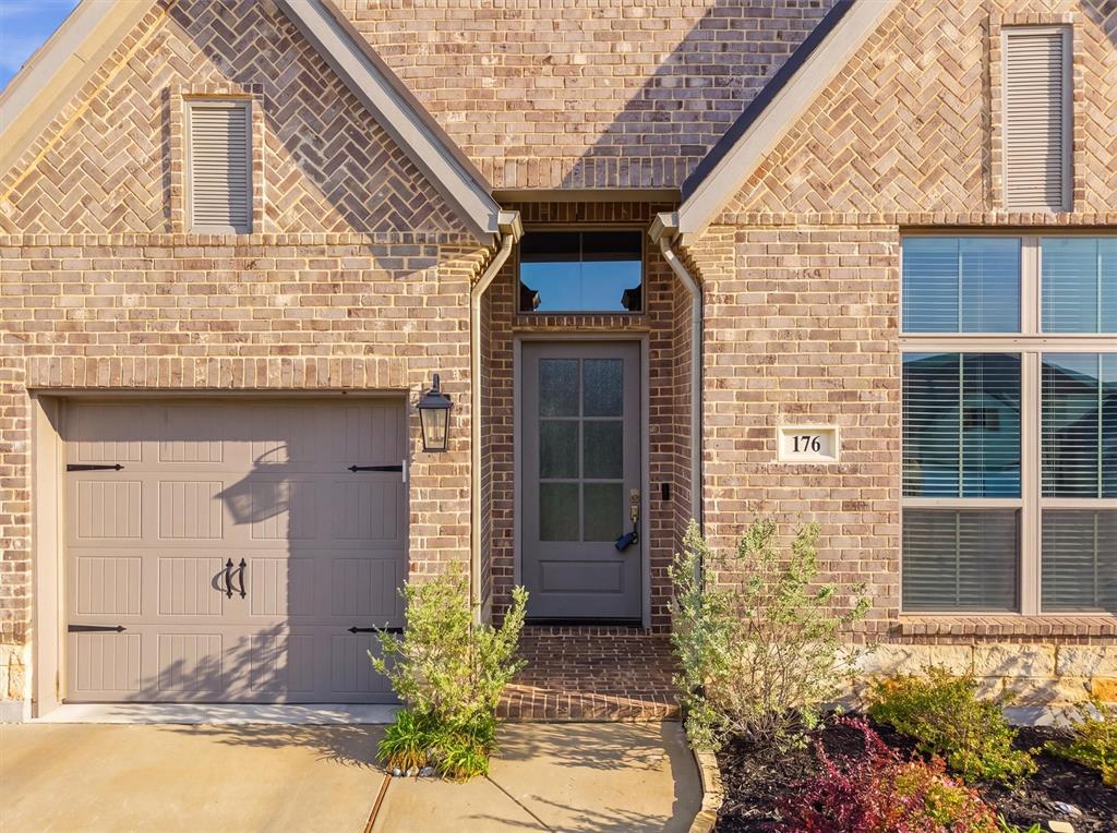 176 Buffalo Boulevard