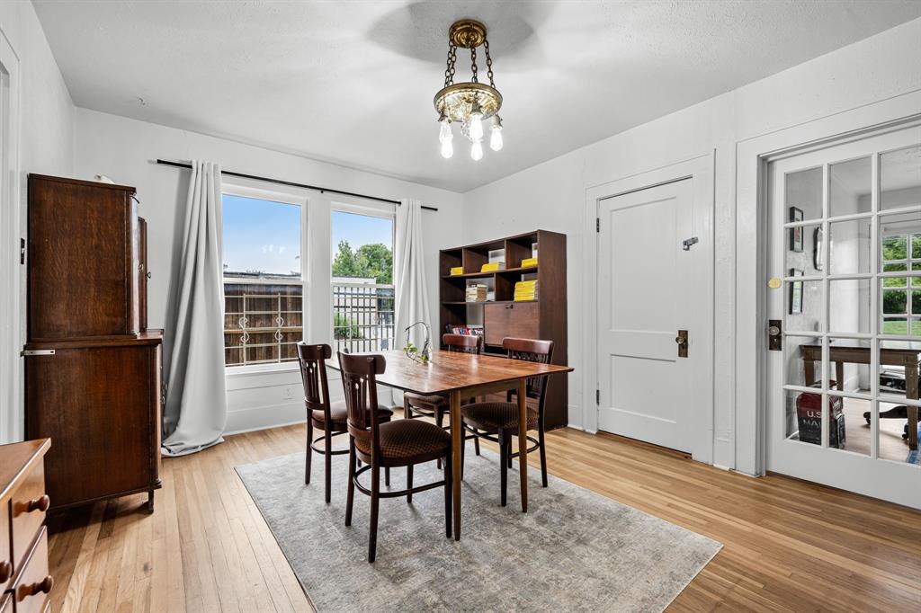 STEUERWALDS - Residential Lease