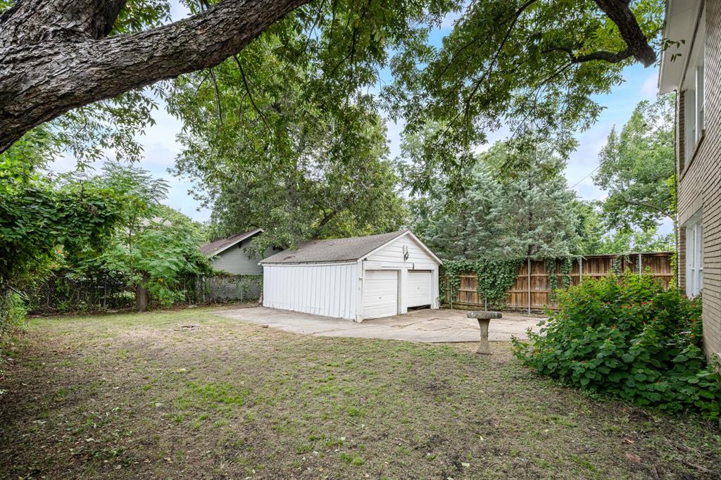 STEUERWALDS - Residential Lease