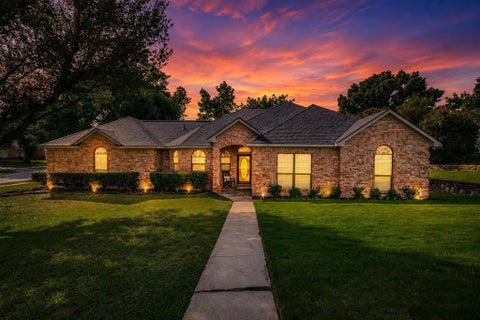 Photo of 314 Bluffview Court, Forney, TX 75126 (MLS # 21299733)