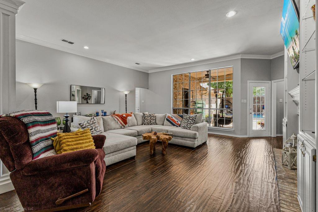 5017 River Bluff Drive