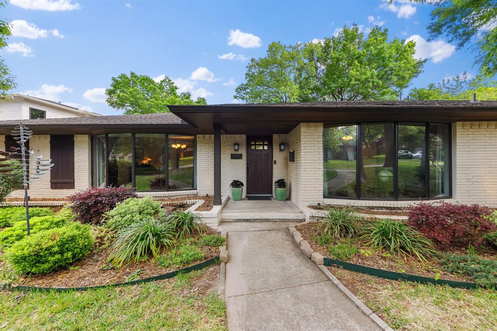 8214 San Leandro Drive