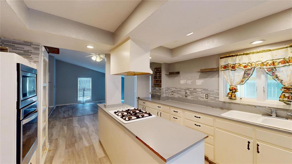 2810 Dove Meadow Drive