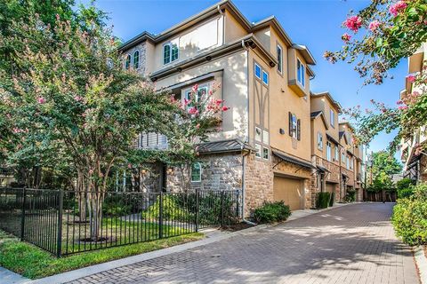Photo of 3680 Azure Court, Dallas, TX 75219 (MLS # 21094721)