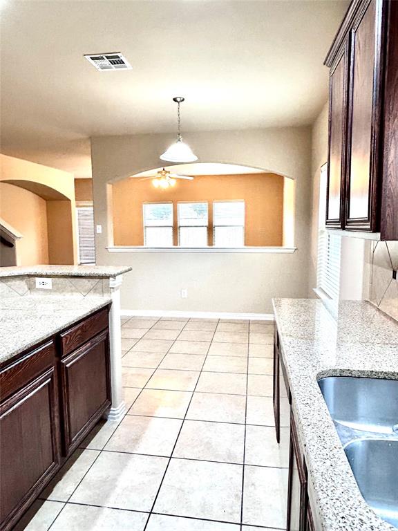 Summit View Lake 01 - Residential Lease