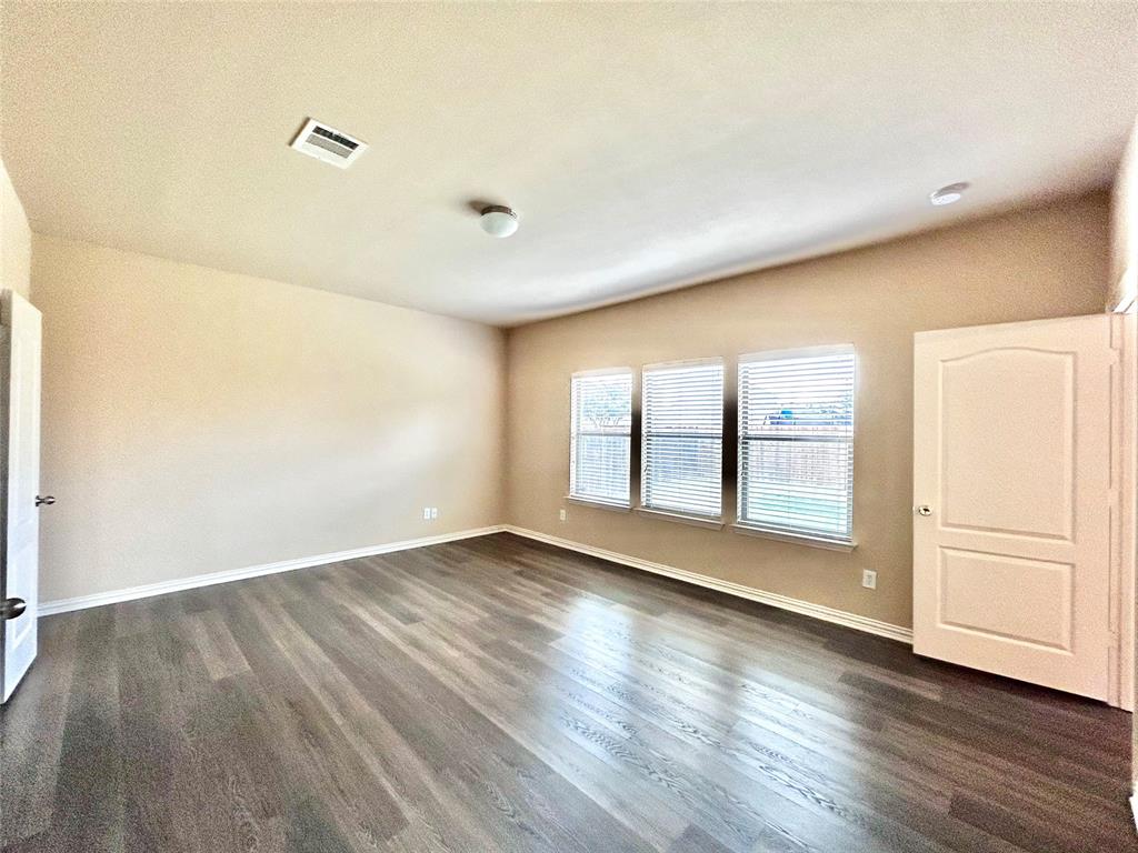 Summit View Lake 01 - Residential Lease