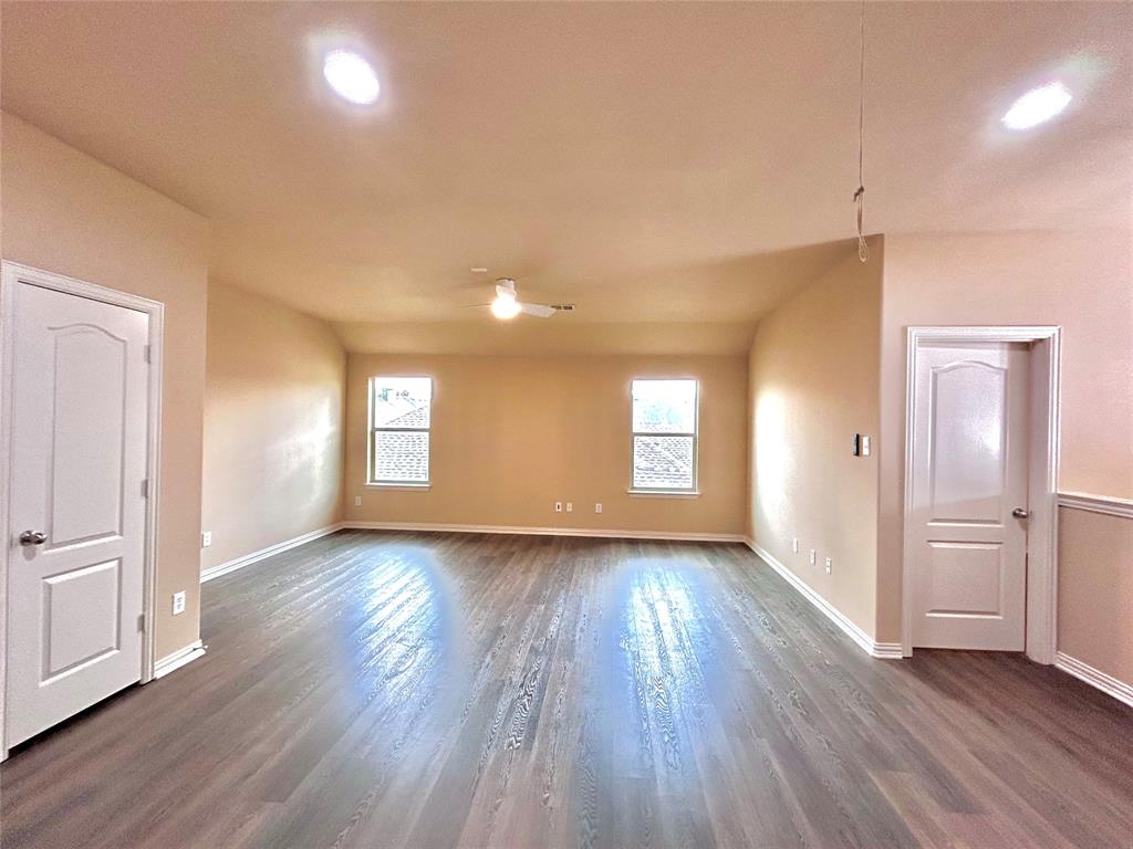 Summit View Lake 01 - Residential Lease