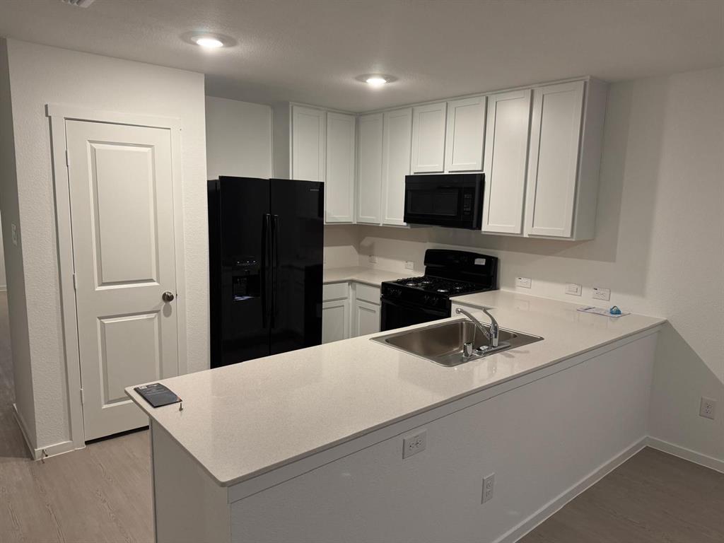 Foree Ranch Ph 3 - Residential Lease