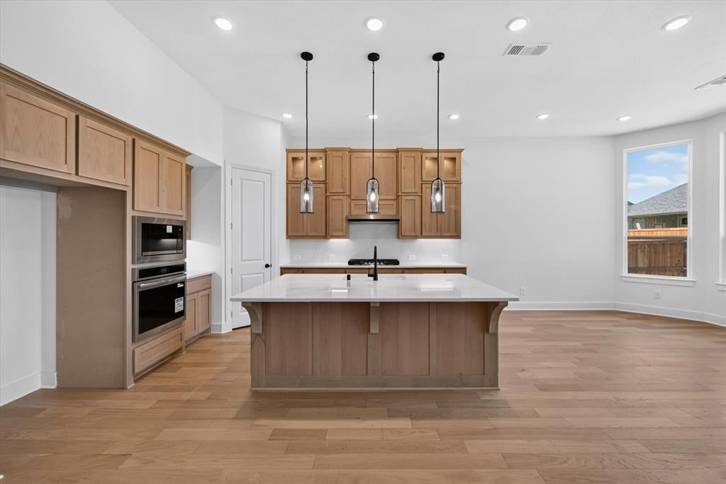 2818 Cedar Ridge