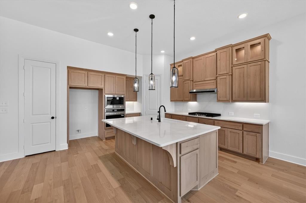 2818 Cedar Ridge