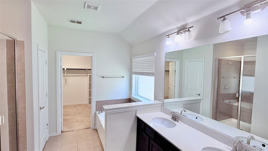 Brentwood Ph One - Residential Lease