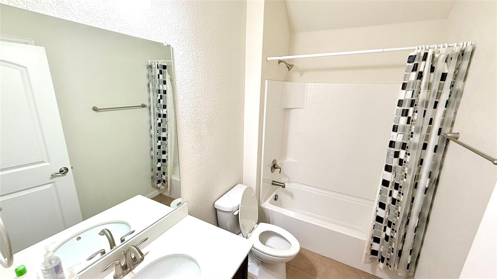 Brentwood Ph One - Residential Lease