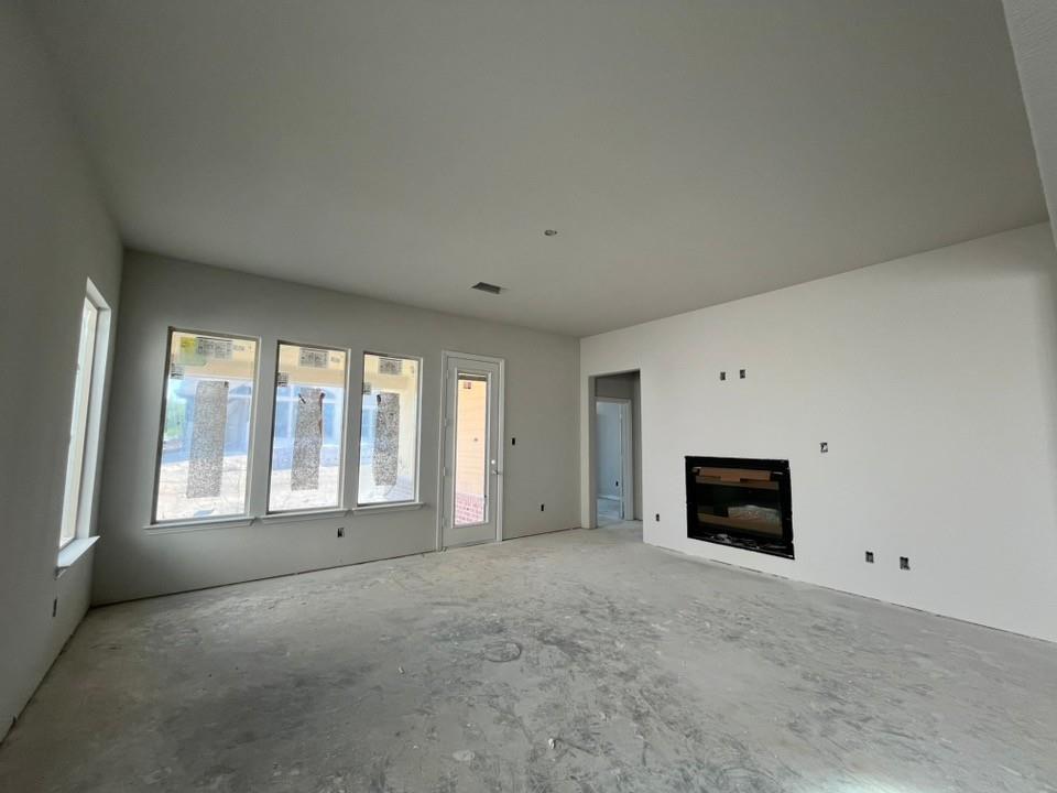 10141 Birchpoint Drive