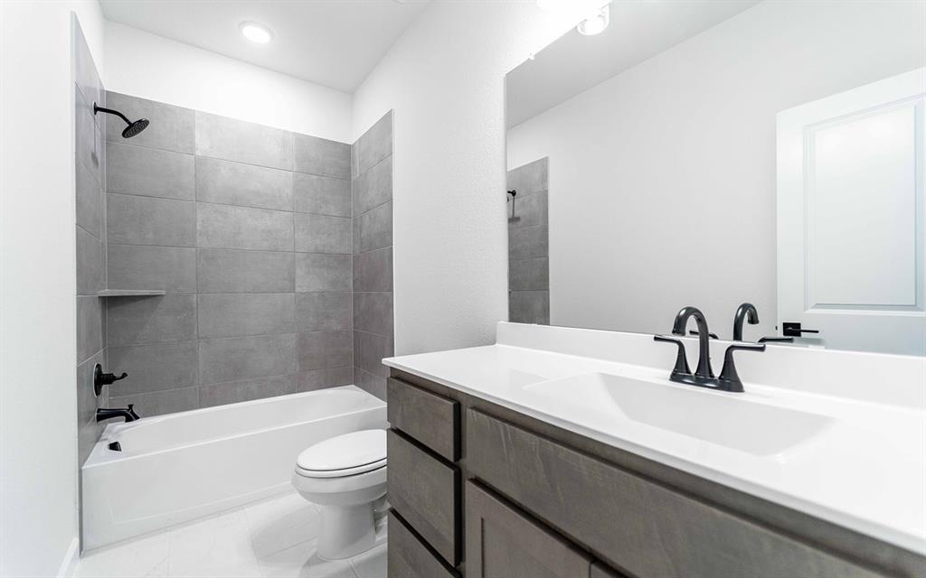 Heath Golf & Yacht Club - Residential