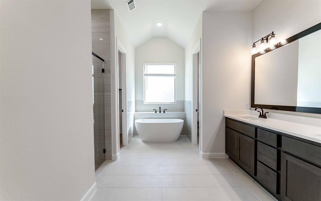 Heath Golf & Yacht Club - Residential