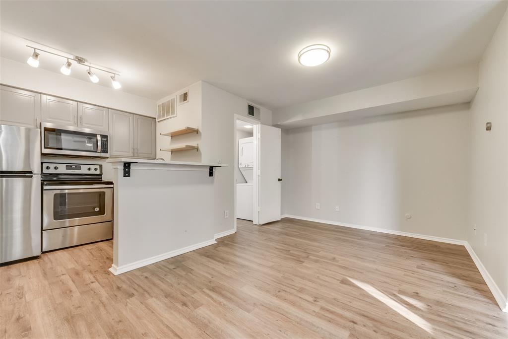 University Park Condo - Residential