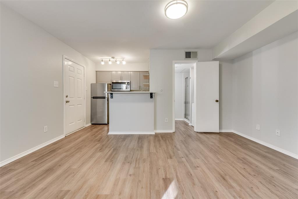 University Park Condo - Residential