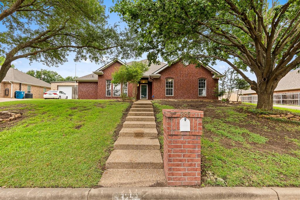 325 Fannin Drive