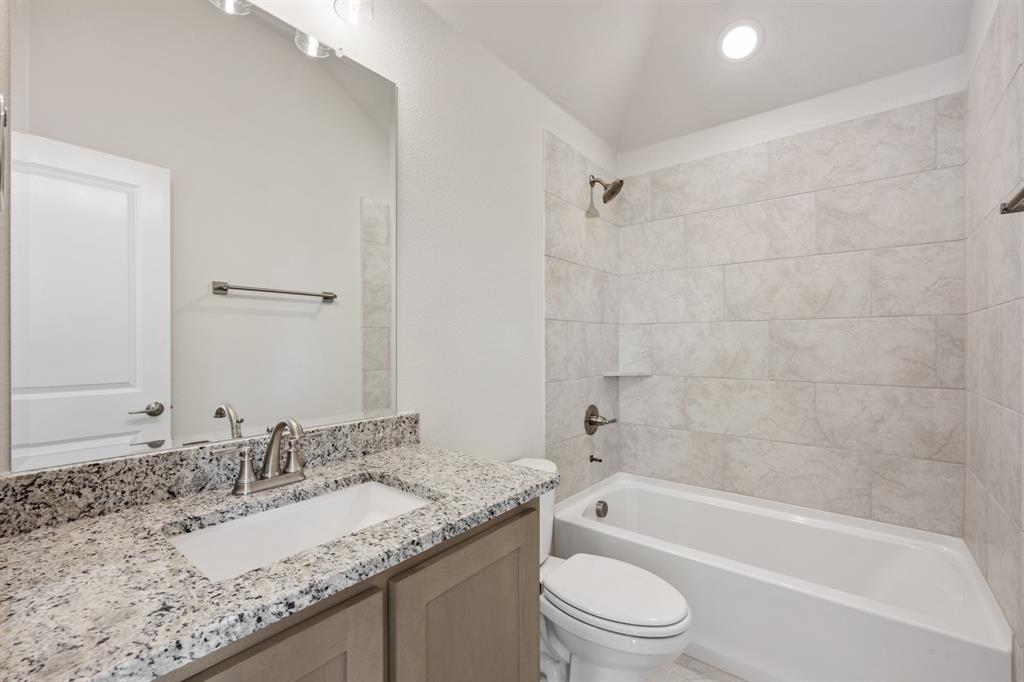 Stone River Glen 50s - Residential