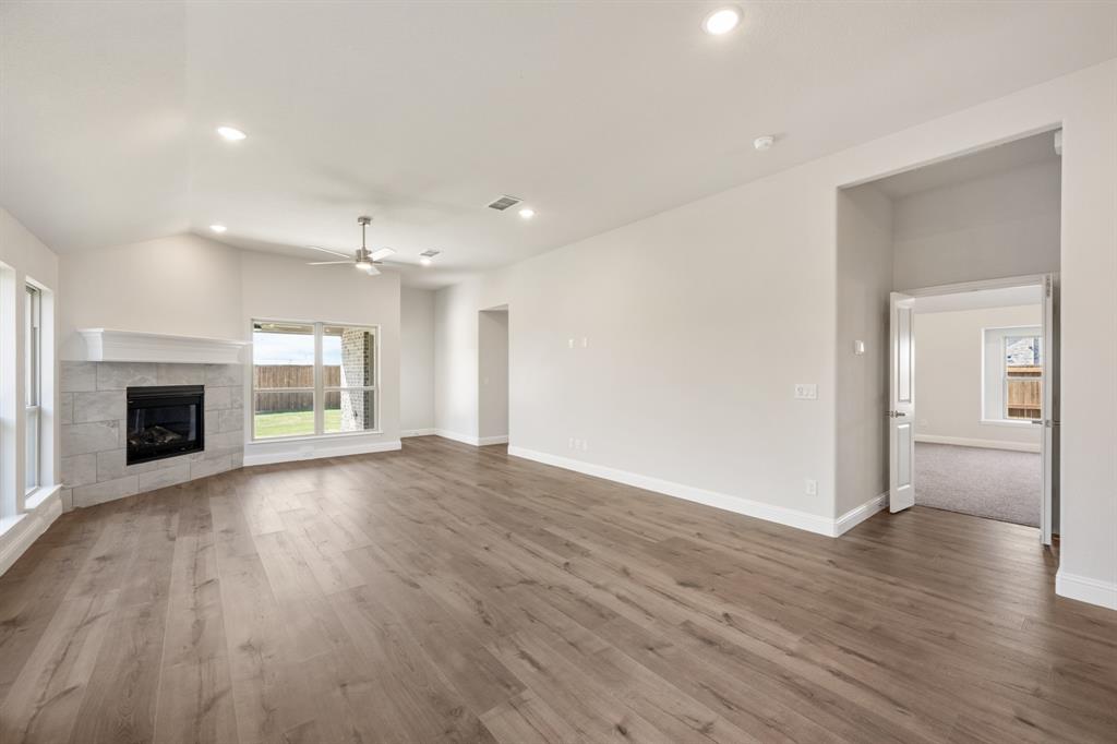 Stone River Glen 50s - Residential