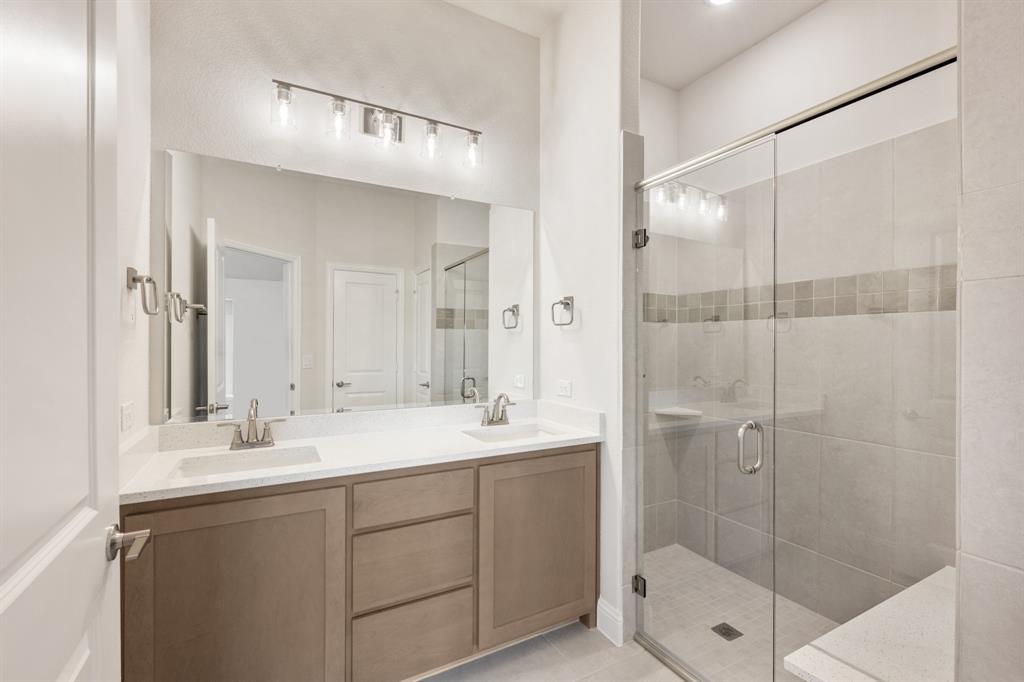 Stone River Glen 50s - Residential