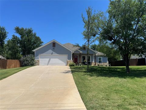 2413 Christine Drive Granbury TX 76048