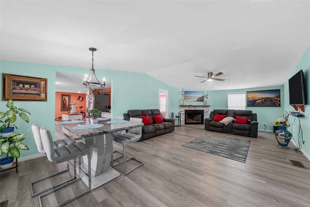 9312 S Lone Star Parkway