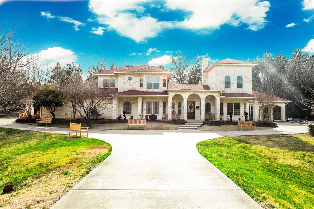 636 Duck Creek Way