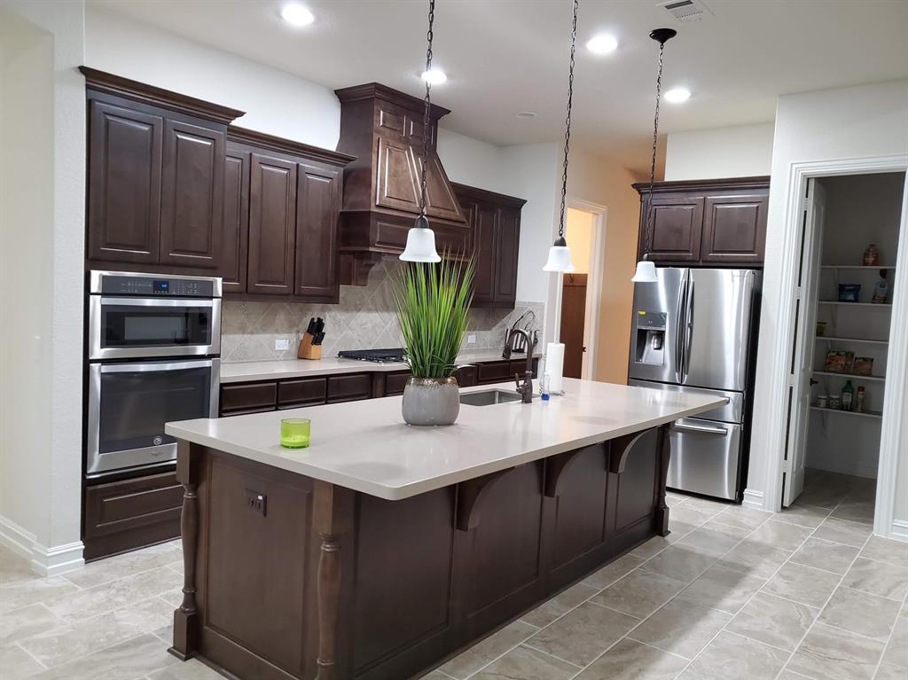 11026 San Pedro Street