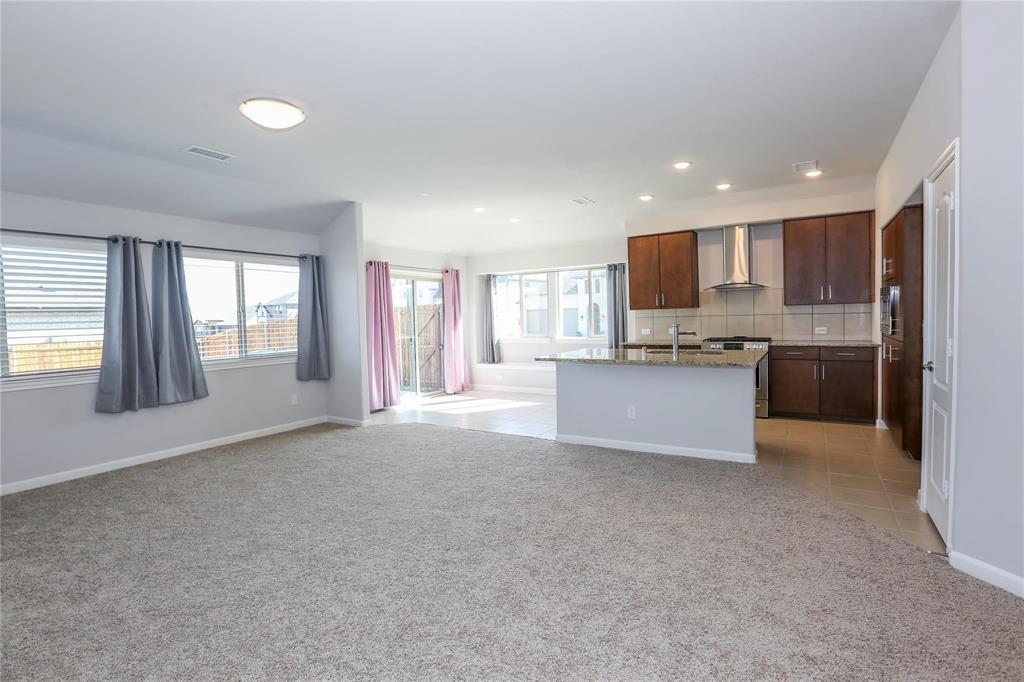 West Crossing Ph 9 - Residential Lease