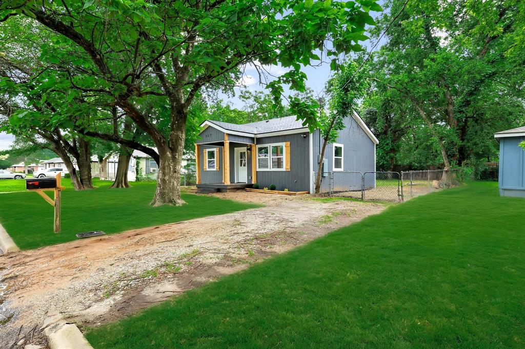 207 Pecan Street