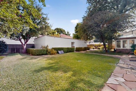 Tiny photo for 4548 Roland Avenue #A, Highland Park, TX 75219 (MLS # 21353442)