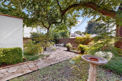 Tiny photo for 4548 Roland Avenue #A, Highland Park, TX 75219 (MLS # 21353442)