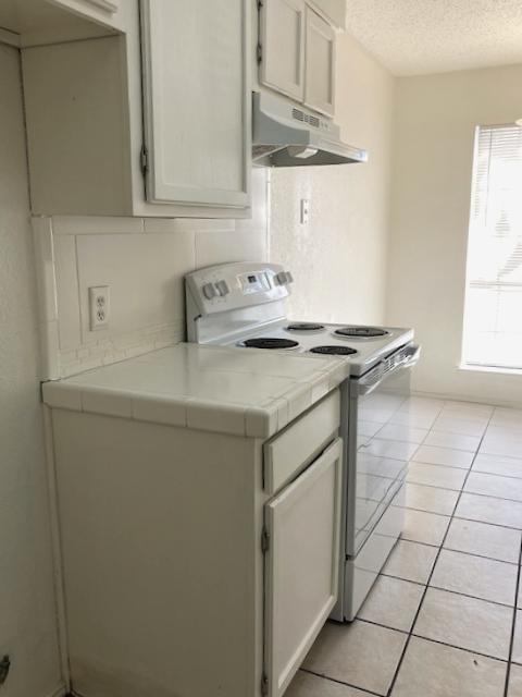 4524-4528 Spinnaker Court