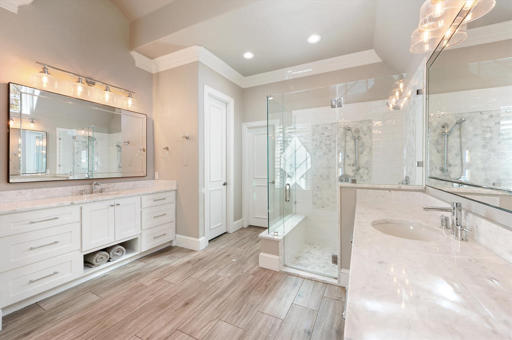 Versailles Add - Residential