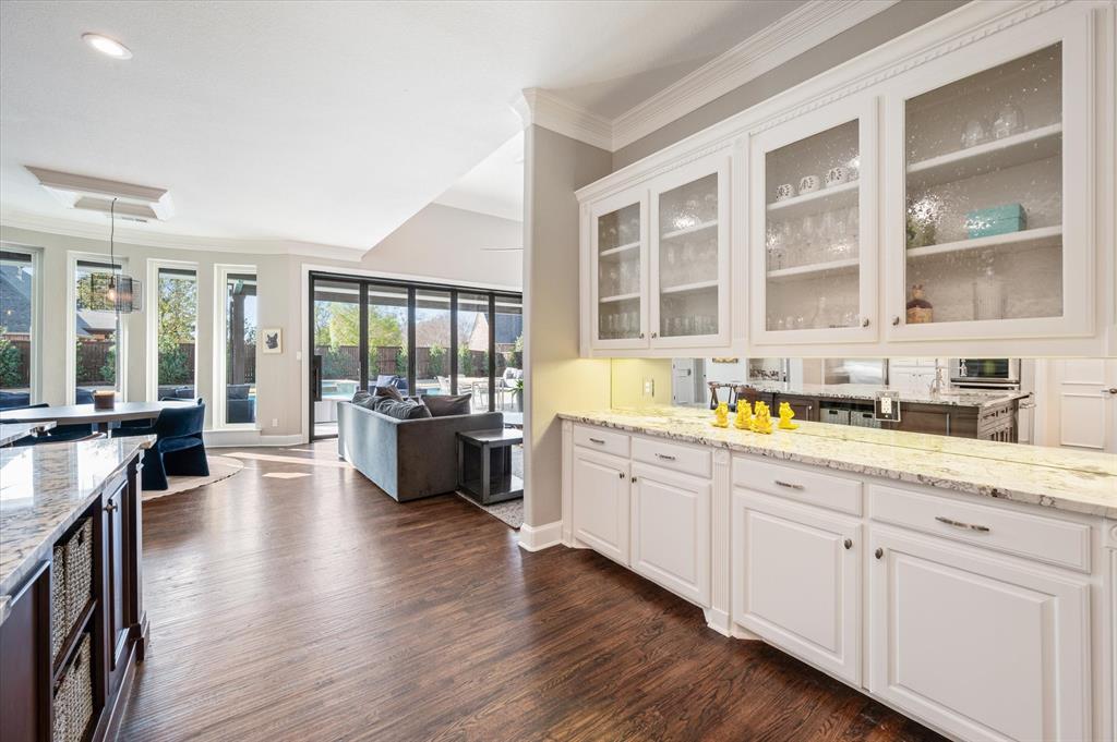 Versailles Add - Residential