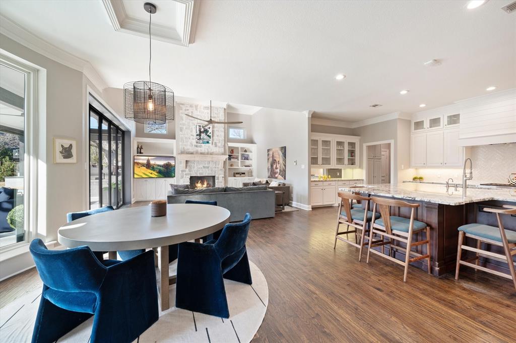 Versailles Add - Residential