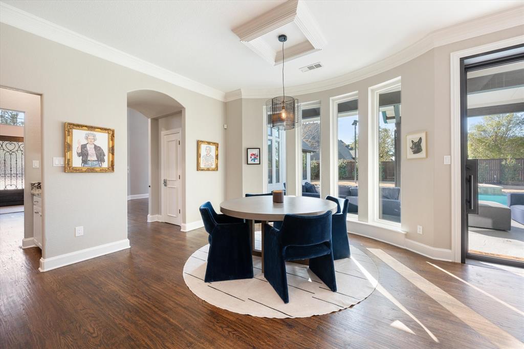 Versailles Add - Residential