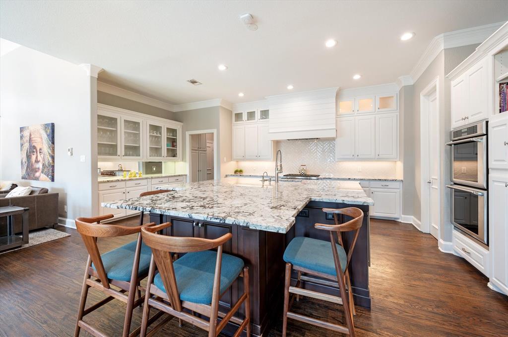 Versailles Add - Residential