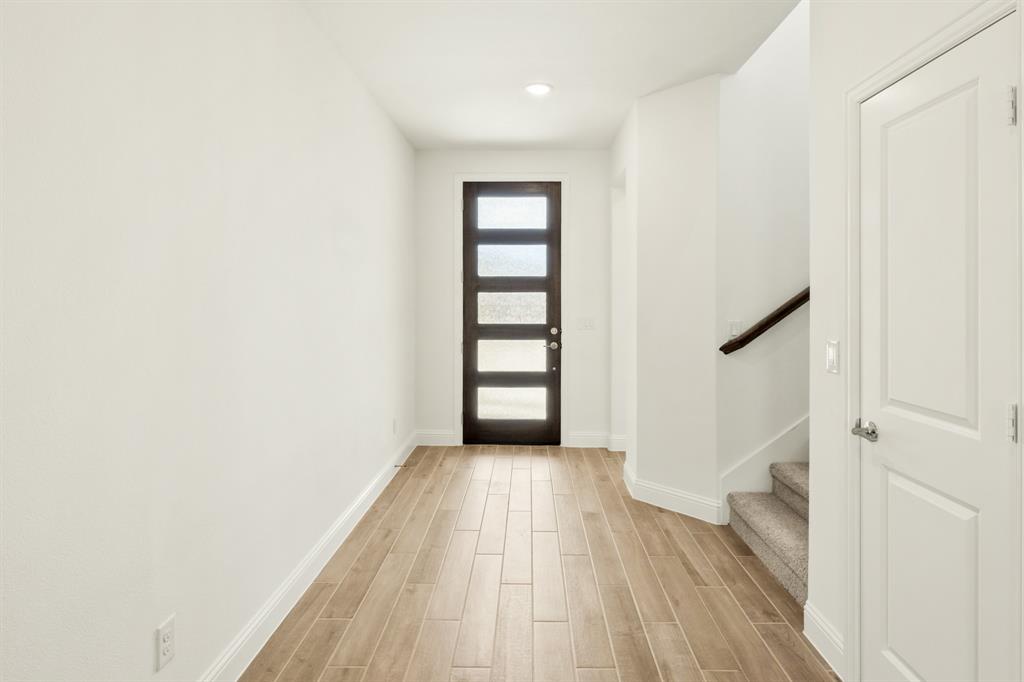 301 Mandarin Circle