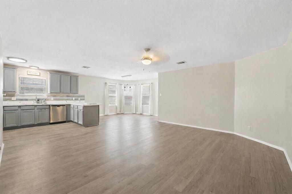 Photo of 2015 Allyson Drive, Heartland, TX 75126 (MLS # 21157785)