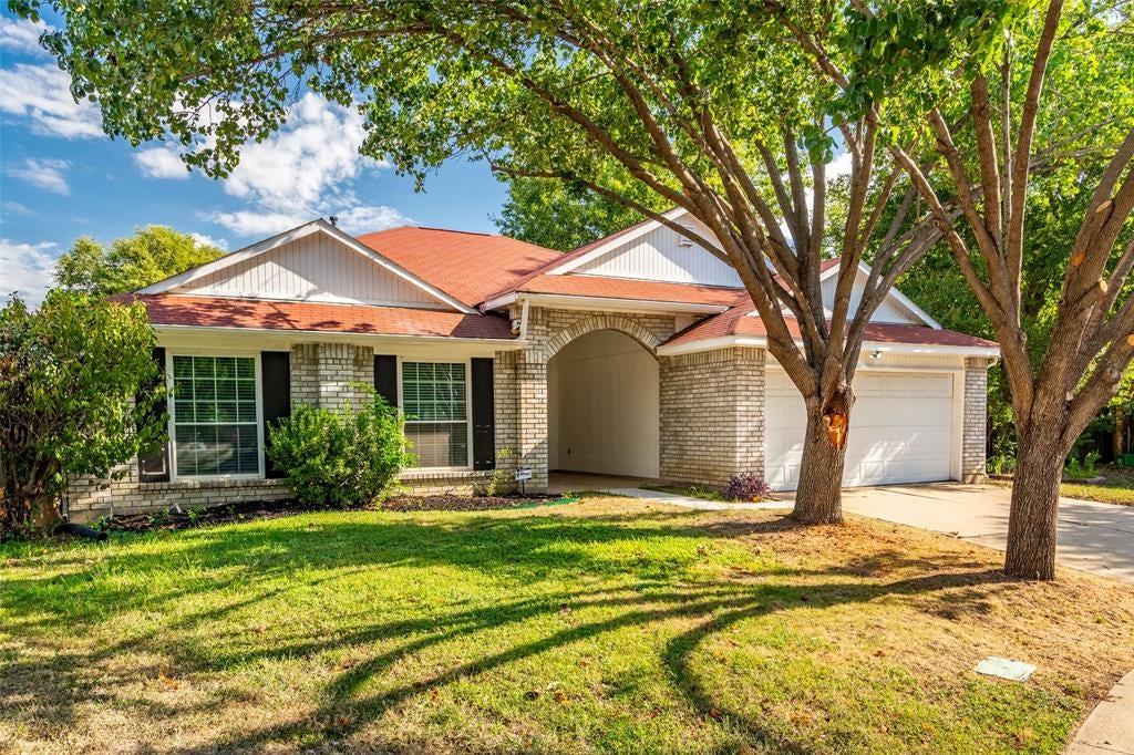 7016 Fall Creek Court