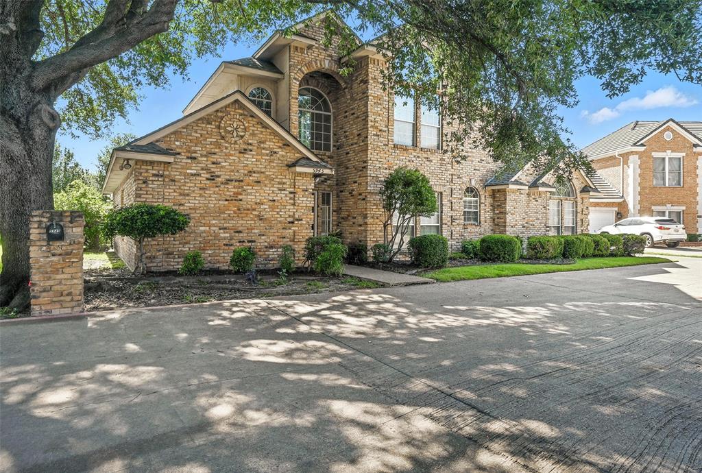 Bellaire Country Place - Residential