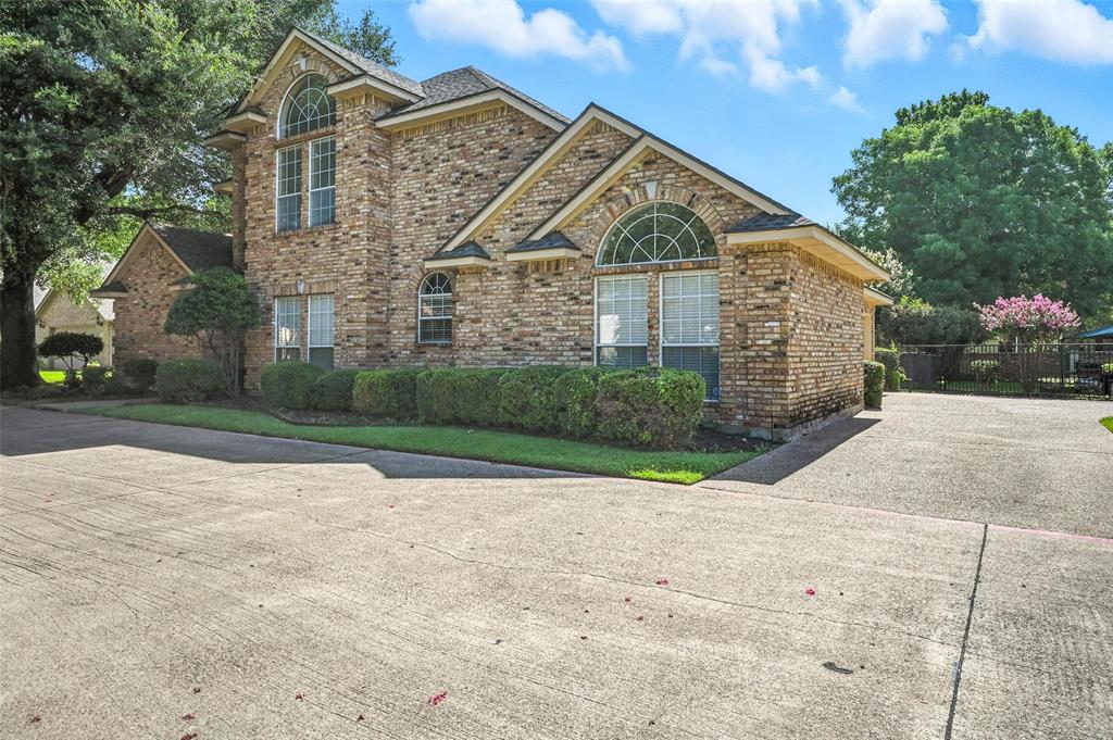 Bellaire Country Place - Residential