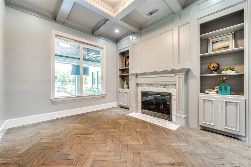 Kings Lake - Residential