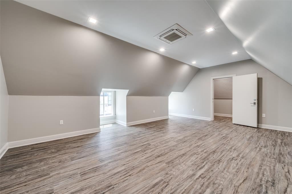 Kings Lake - Residential